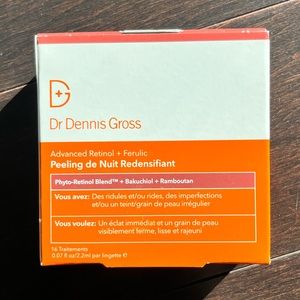 Dr Dennis Gross Advanced Retinol and Ferulic Overnight texture renewal peel
